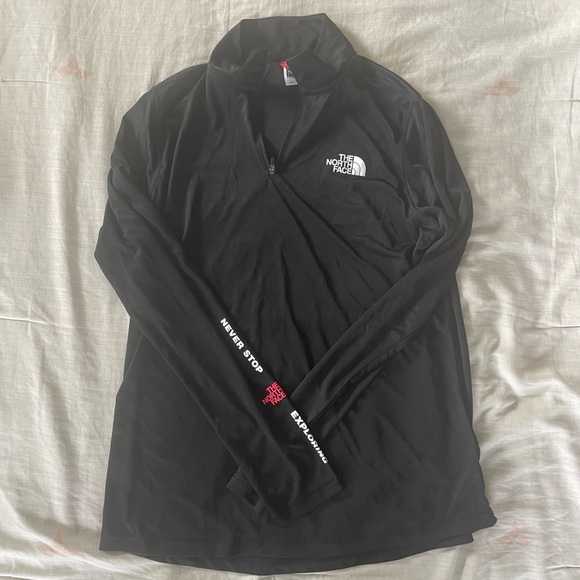 The North Face women’s 1/4 long sleeve - Picture 1 of 3